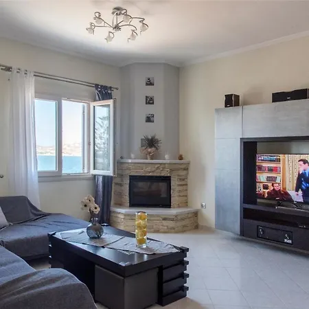 Port View House בית נופש